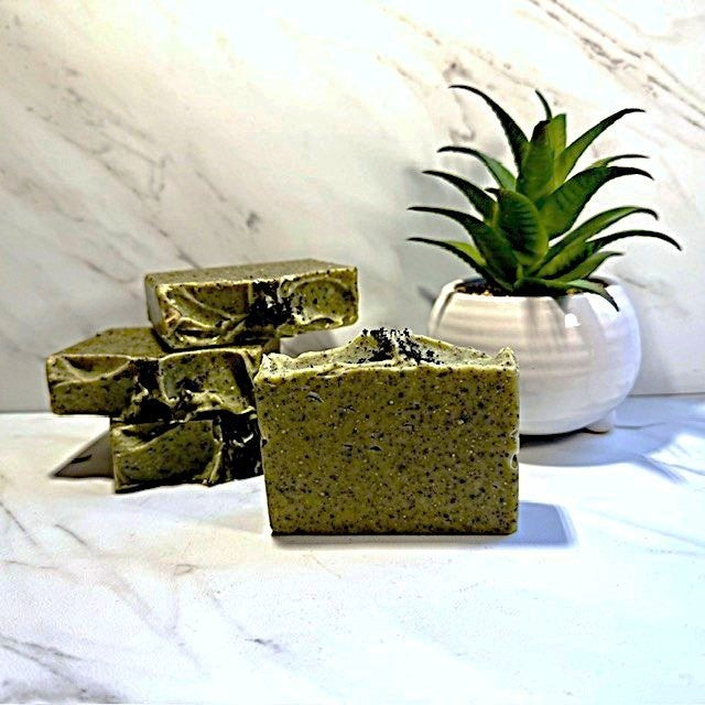 Poppy Seed Gardener's Soap - exfoliating